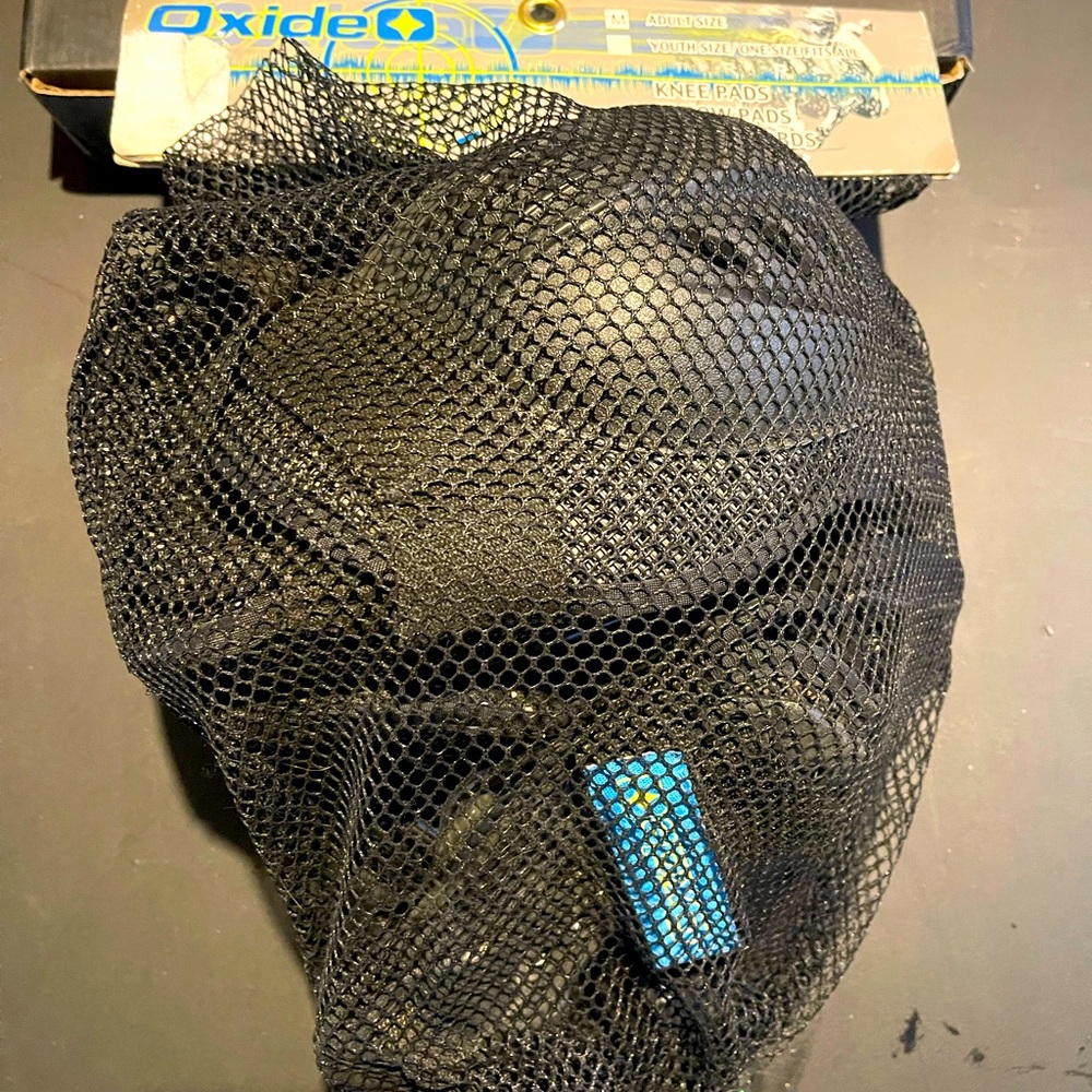 Oxide brand sport pad set